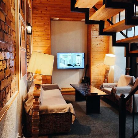 Urban Monkey Tent Hostel & Bar カラコル エクステリア 写真